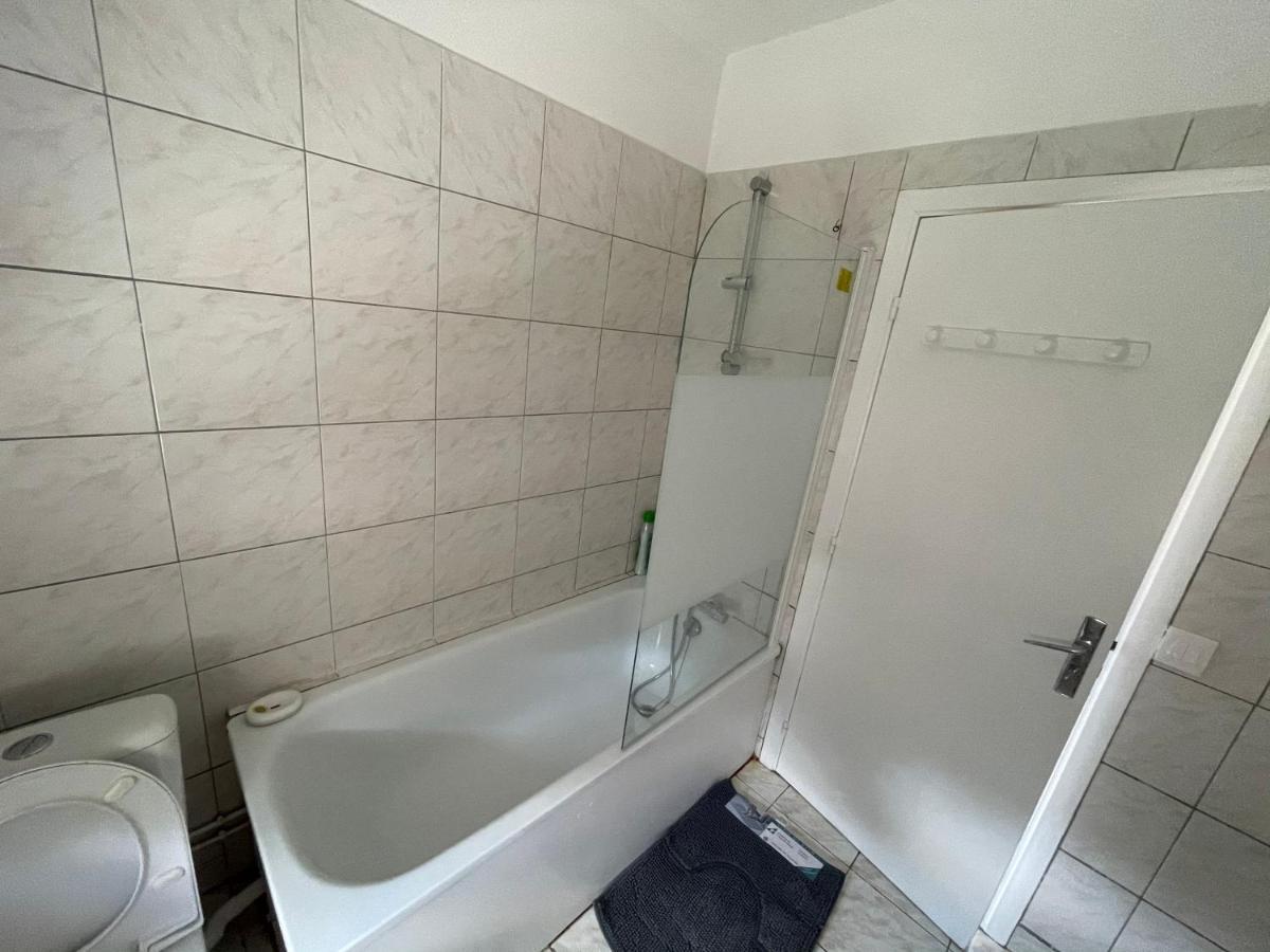 Best Holliday Home For Family Newly Renovated Garges-lès-Gonesse Eksteriør billede