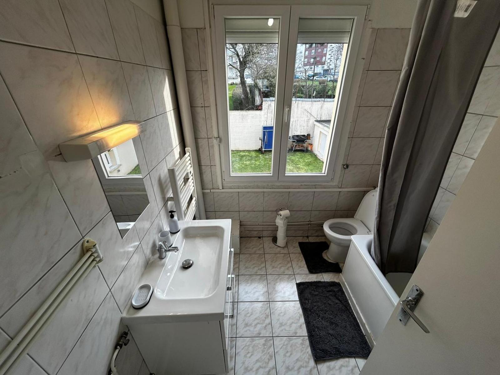 Best Holliday Home For Family Newly Renovated Garges-lès-Gonesse Eksteriør billede