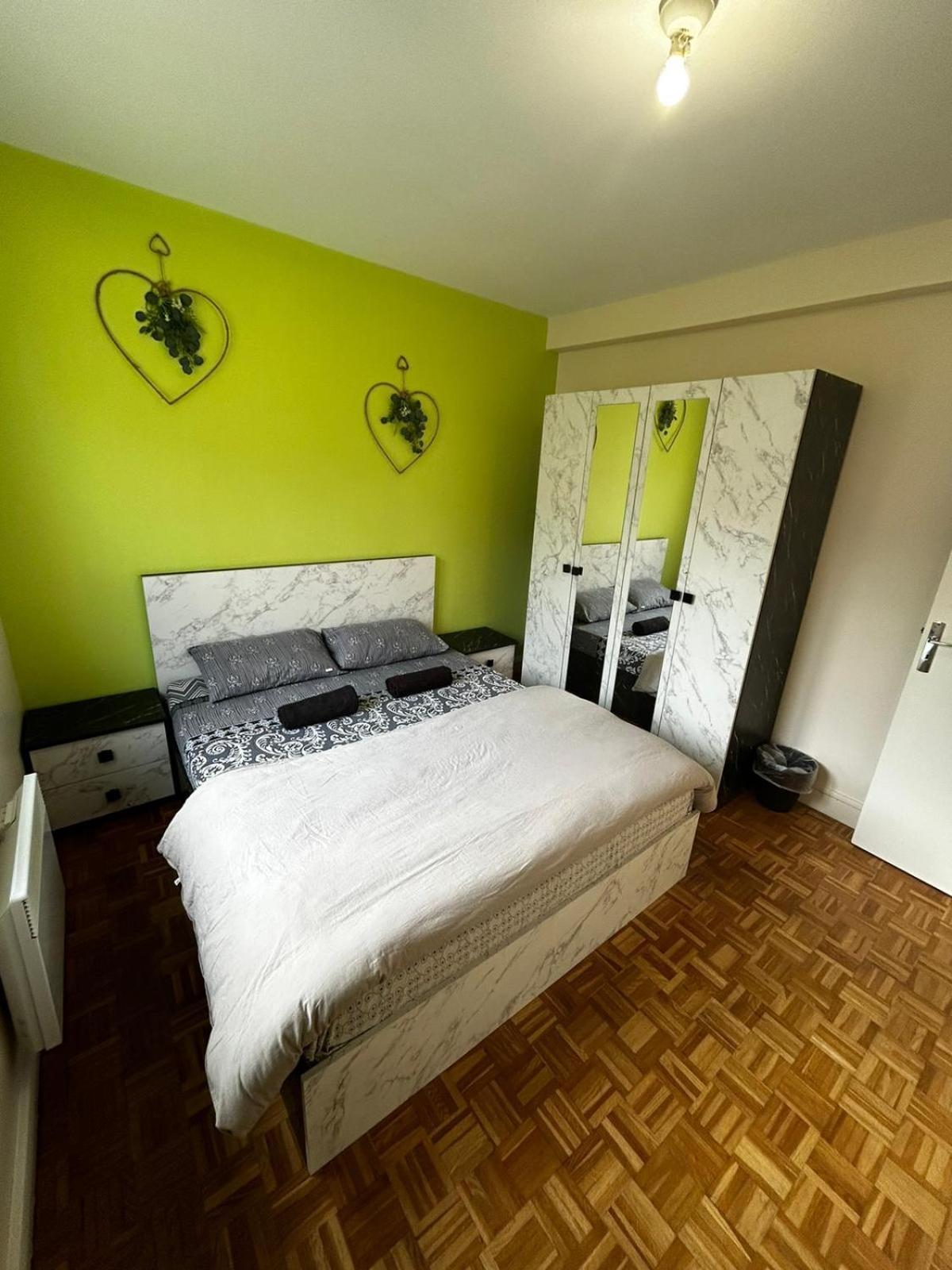 Best Holliday Home For Family Newly Renovated Garges-lès-Gonesse Eksteriør billede